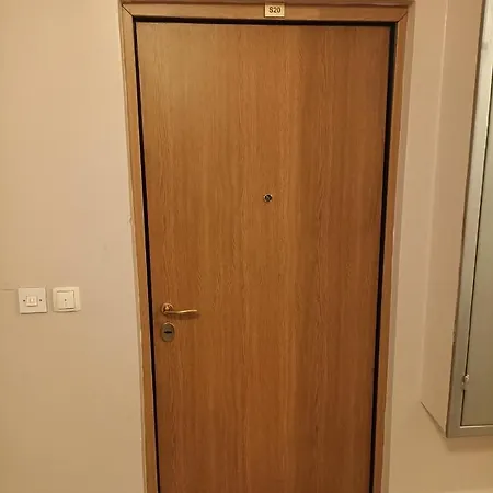 Bella Casa Free Parking Apartment