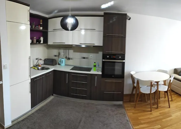 Bella Casa Free Parking